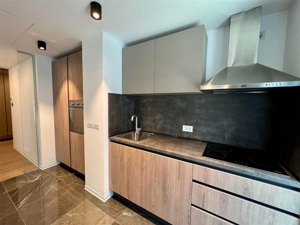 Apartament cu 3 camere în One Charles de Gaulle