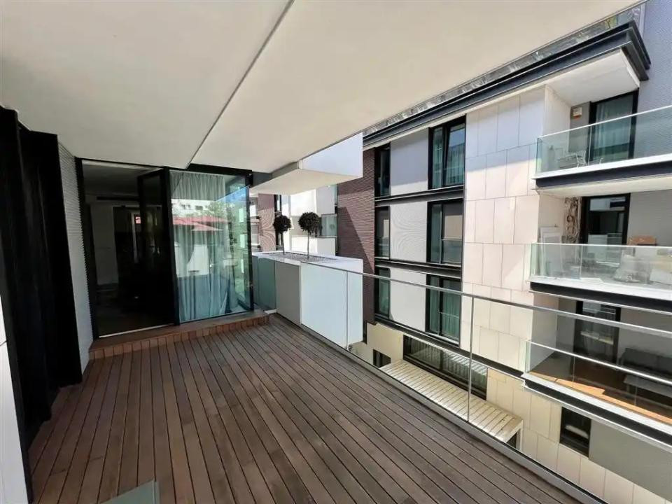 Apartament cu 3 camere în One Charles de Gaulle