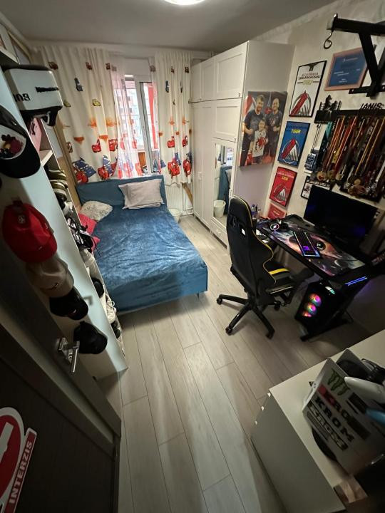 Apartament 4 camere | Calea Moșilor | 82 mp | Centrală proprie | Loc de parcare