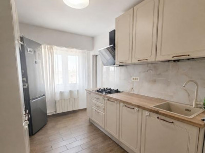 Apartament 3 camere decomandat, Nerva Traian - Bld Mircea Voda