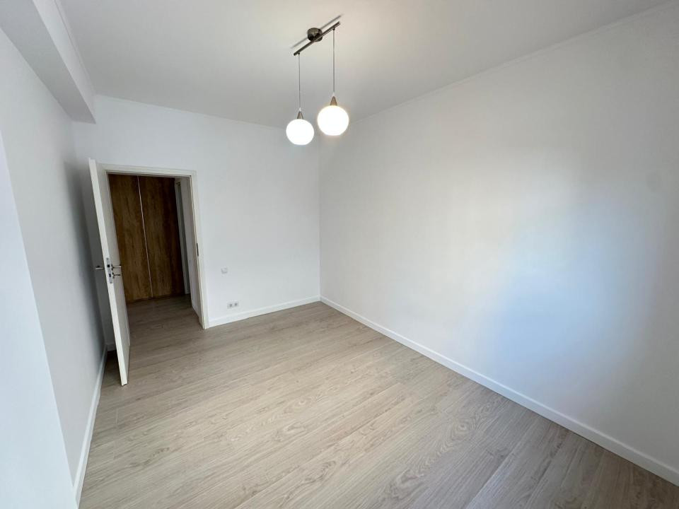Apartament spațios cu 3 camere și loc de parcare | Otopeni 