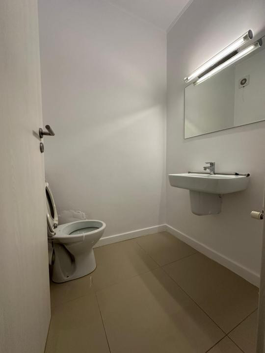 Apartament spațios cu 3 camere și loc de parcare | Otopeni 